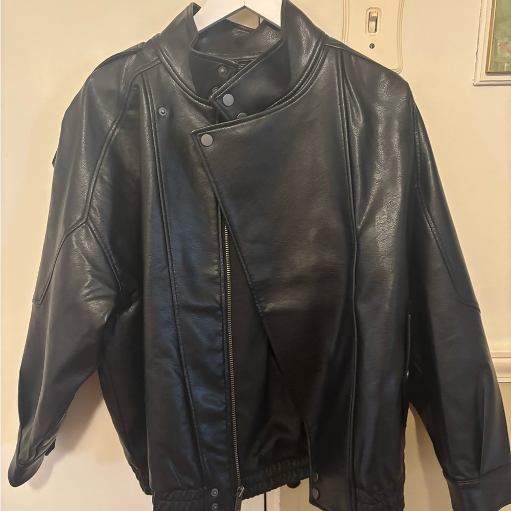 Relaxed Mockneck Vegan Leather Bomber Jacket Abercrombie & Fitch